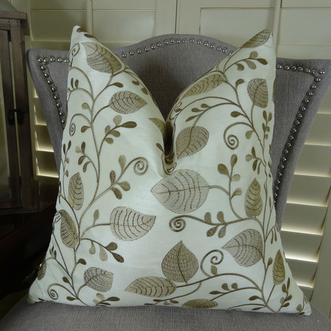 Accent Pillows for Sofa